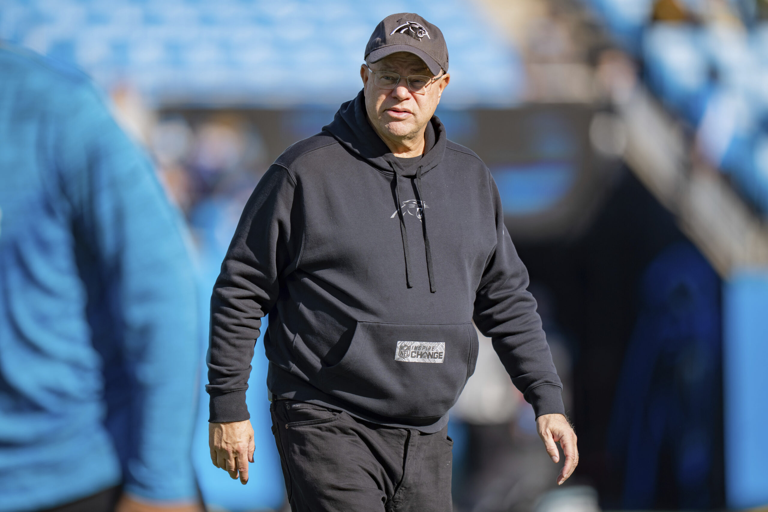 Carolina Panthers owner appears to throw drink on Jaguars fans after shutout