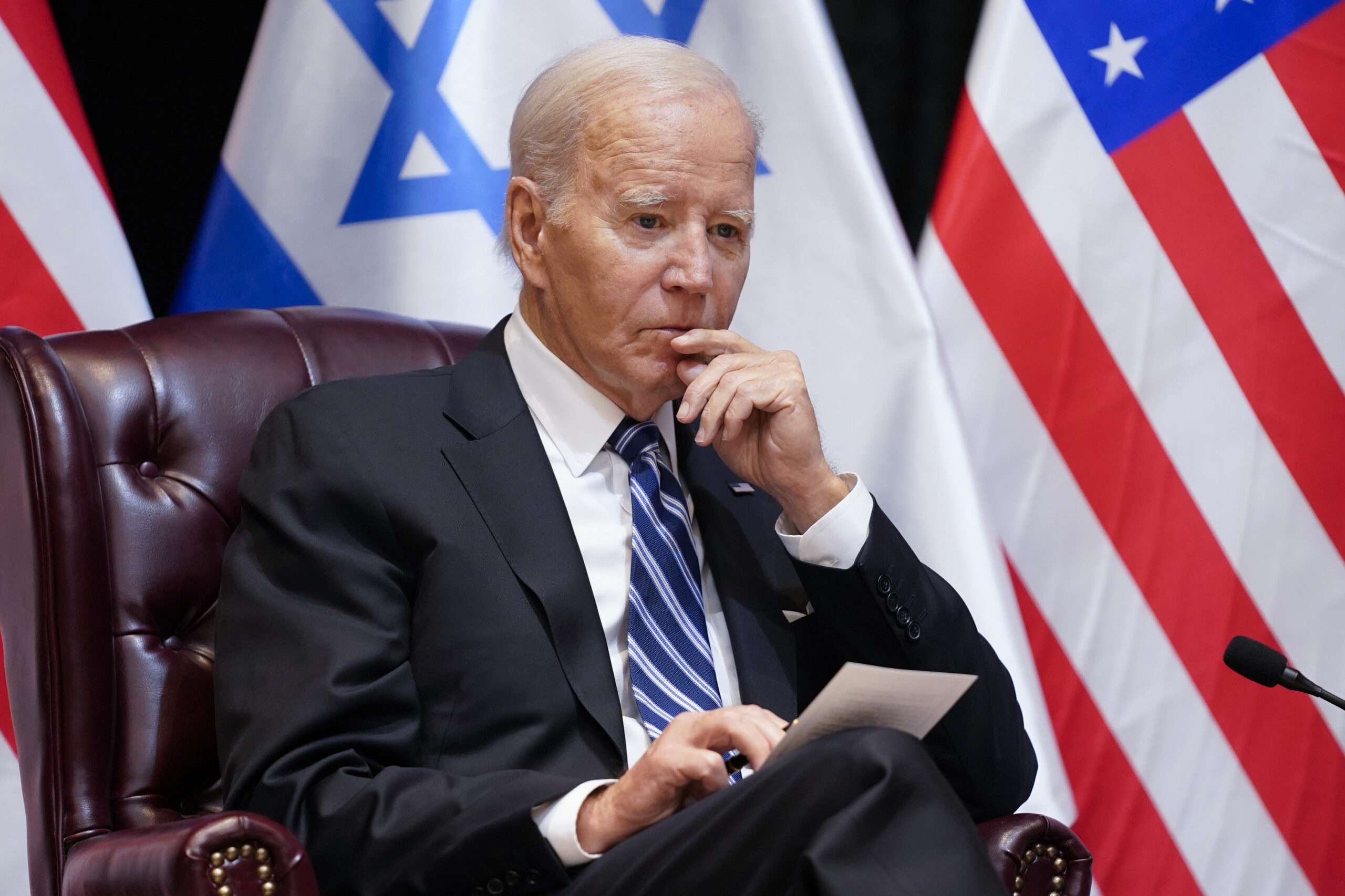 Biden is dealing with the worst border crisis ever. Should the GOP help him?