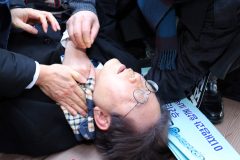 South Korean opposition leader stabbed in the neck in Busan