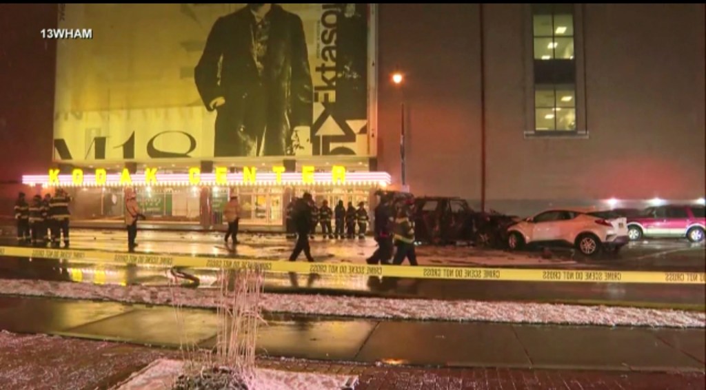 Man dead after driving into Rochester crowd and killing two: Police