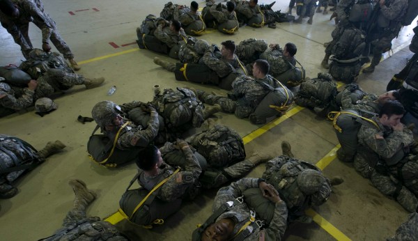 Army special operations soldier killed during free-fall training in Arizona