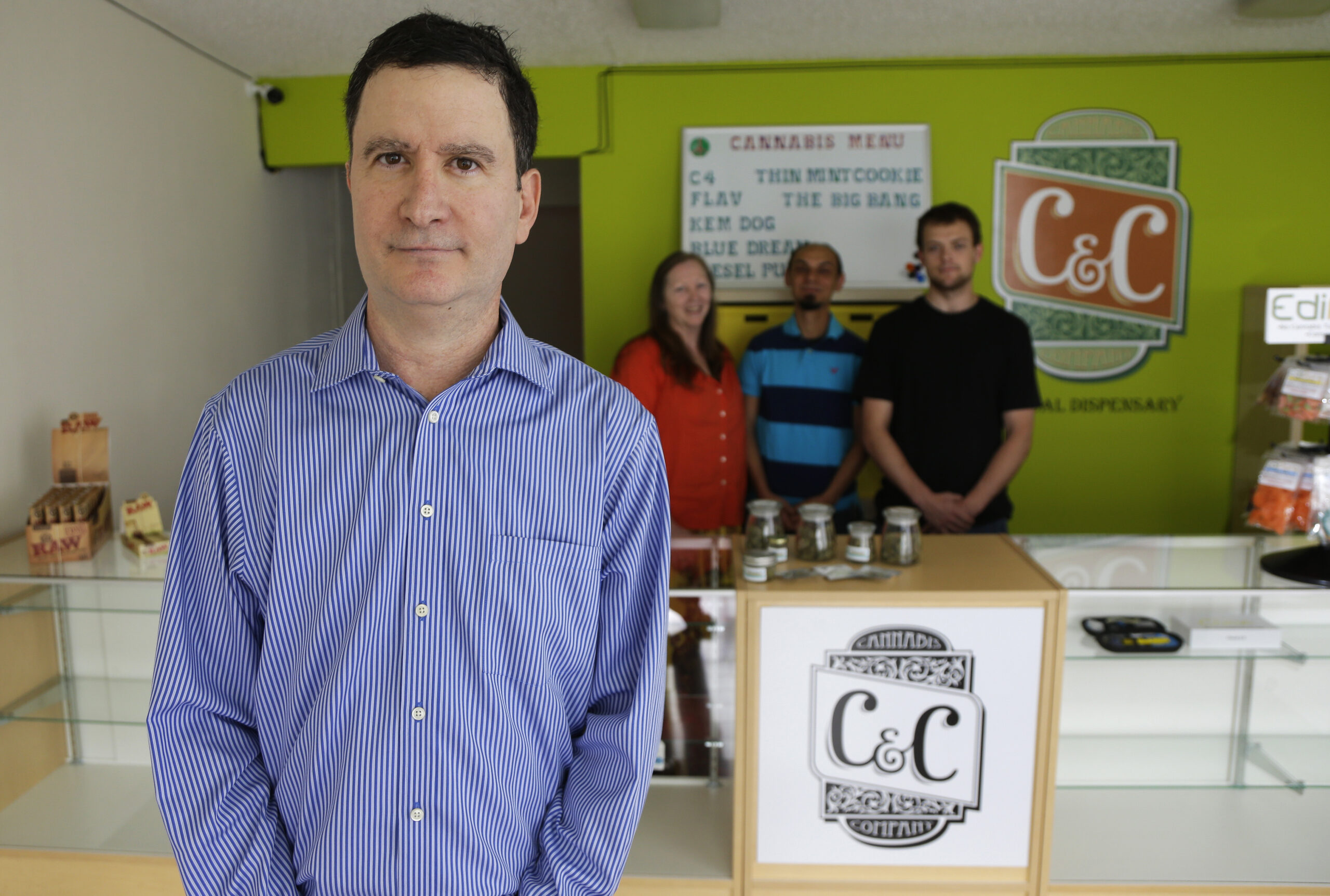 Washington faces difficulties launching legal pot