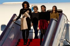 US first lady to avoid politics on Beijing visit