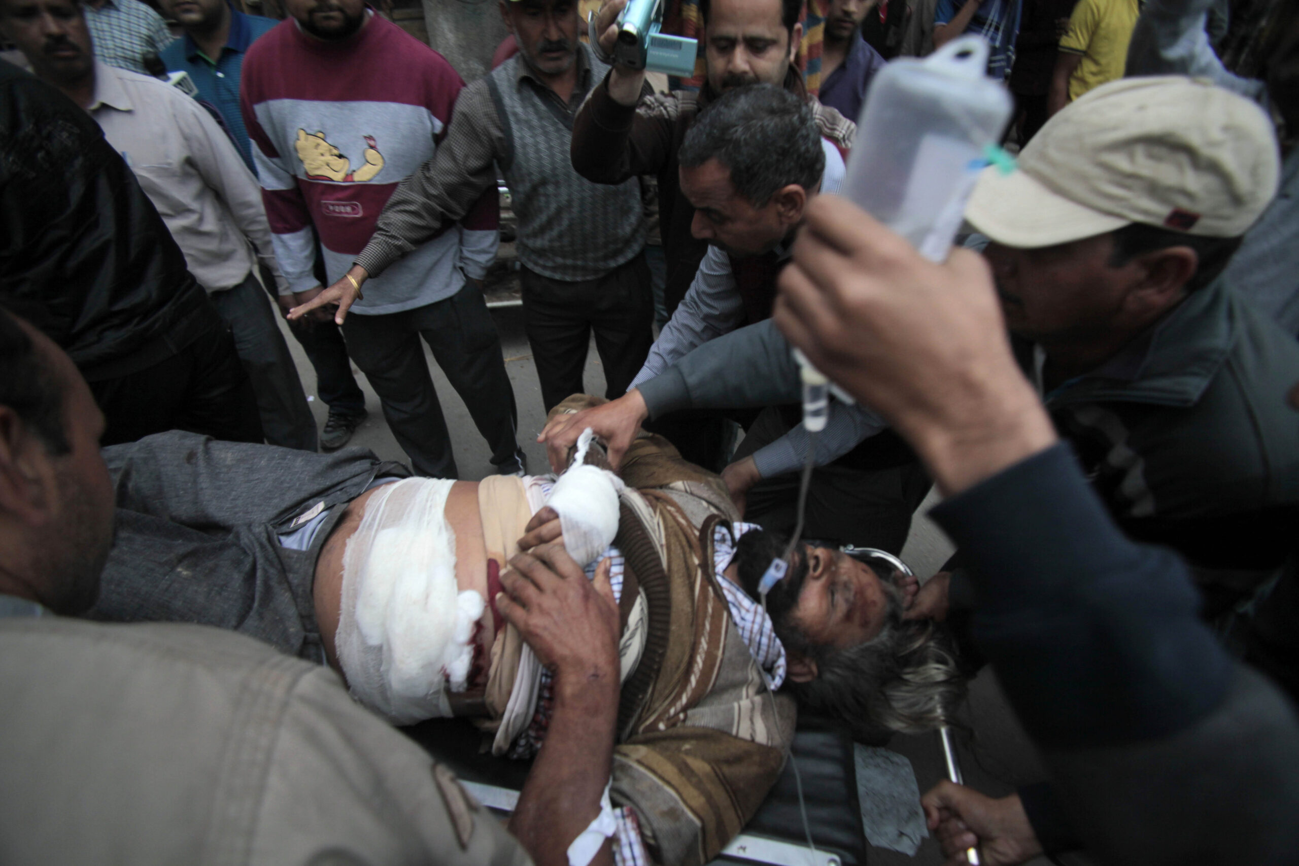 Gunmen attempt to storm Kashmir army unit; 6 dead