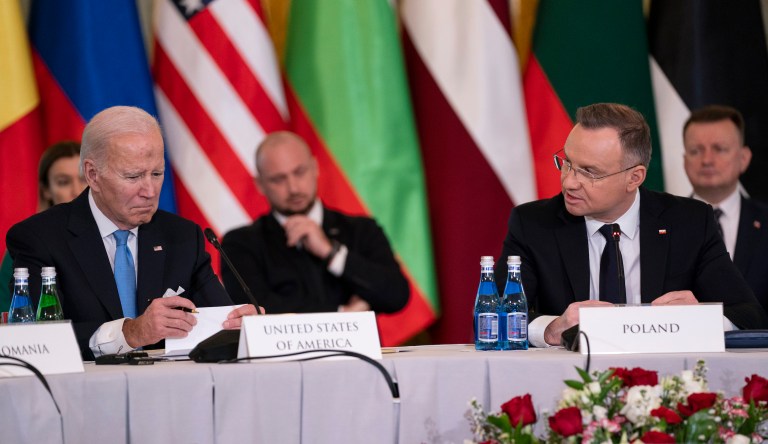 US seeks strategy for Ukraine war that manages fear of Crimea showdown