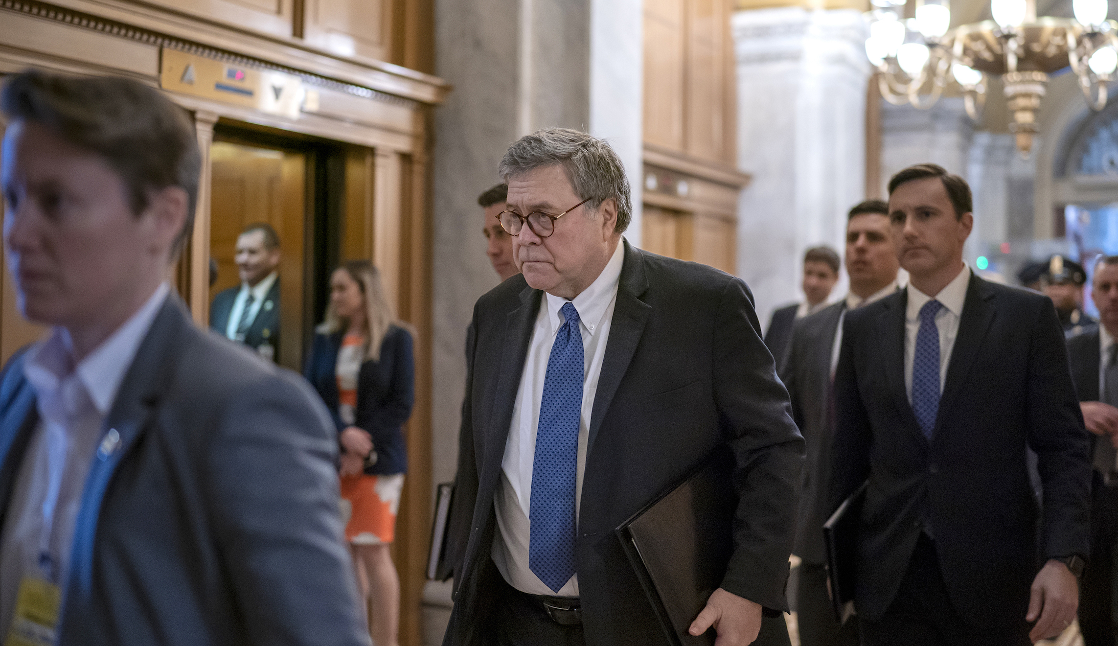Republicans and attorney general huddle privately on surveillance reform