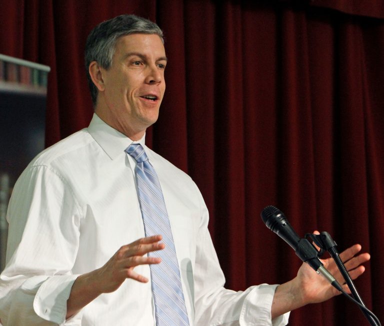 Secretary of Education slams quarreling Congress