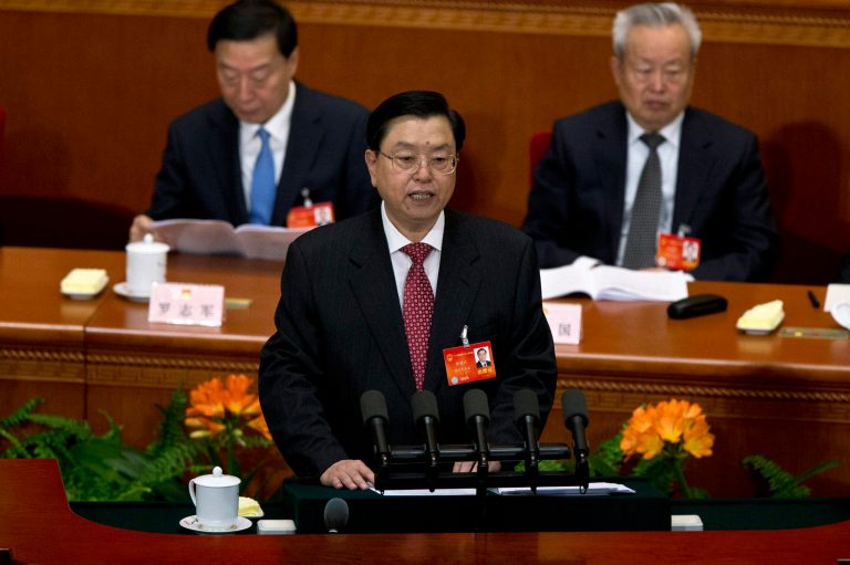 China to tighten rules against pollution