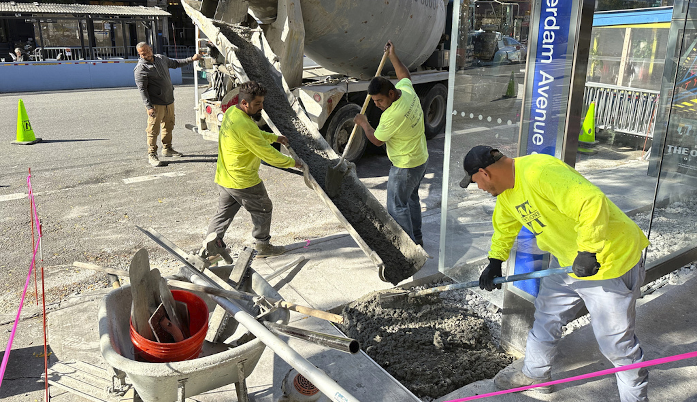 GDP grew at 1.6% rate in the first quarter, much less than expected