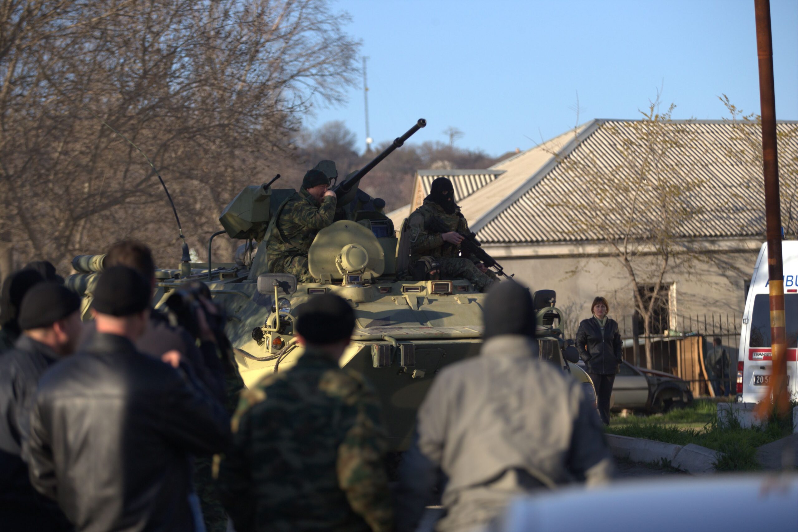 Pro-Russian forces storm Ukrainian base in Crimea