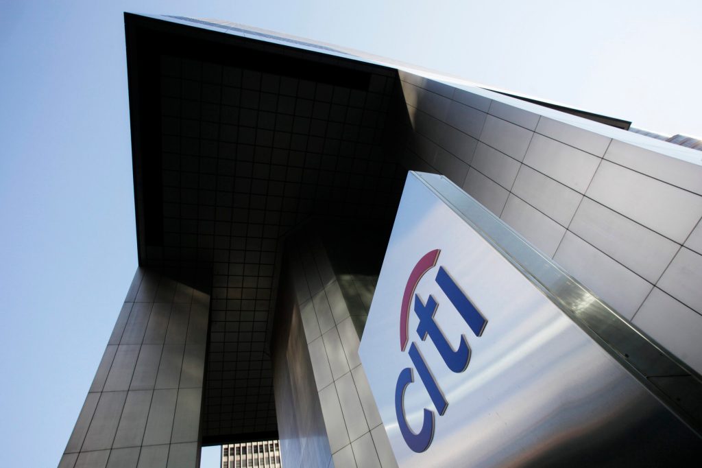 Fed blocks Citigroup from raising dividends
