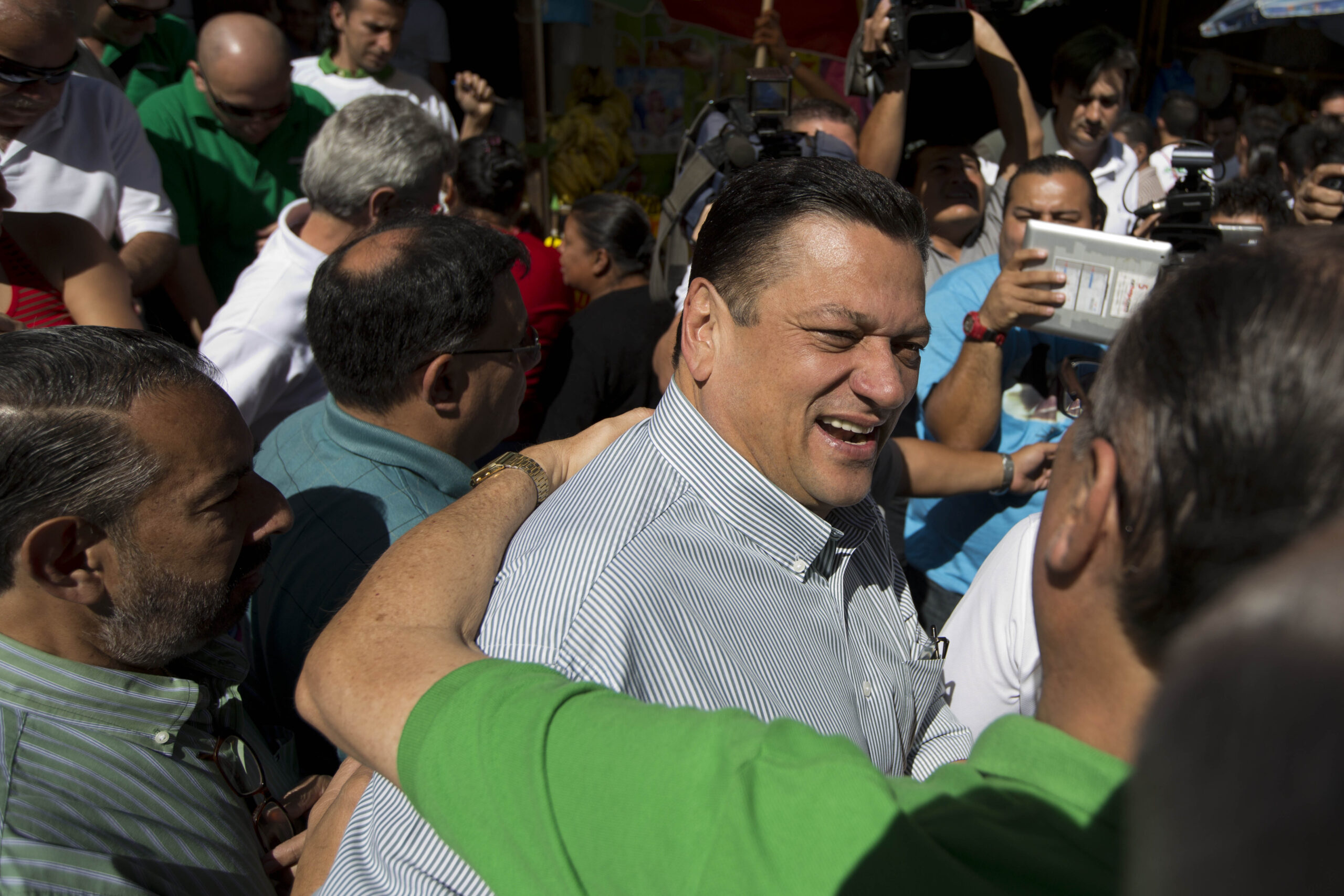 Ruling party candidate drops out in Costa Rica