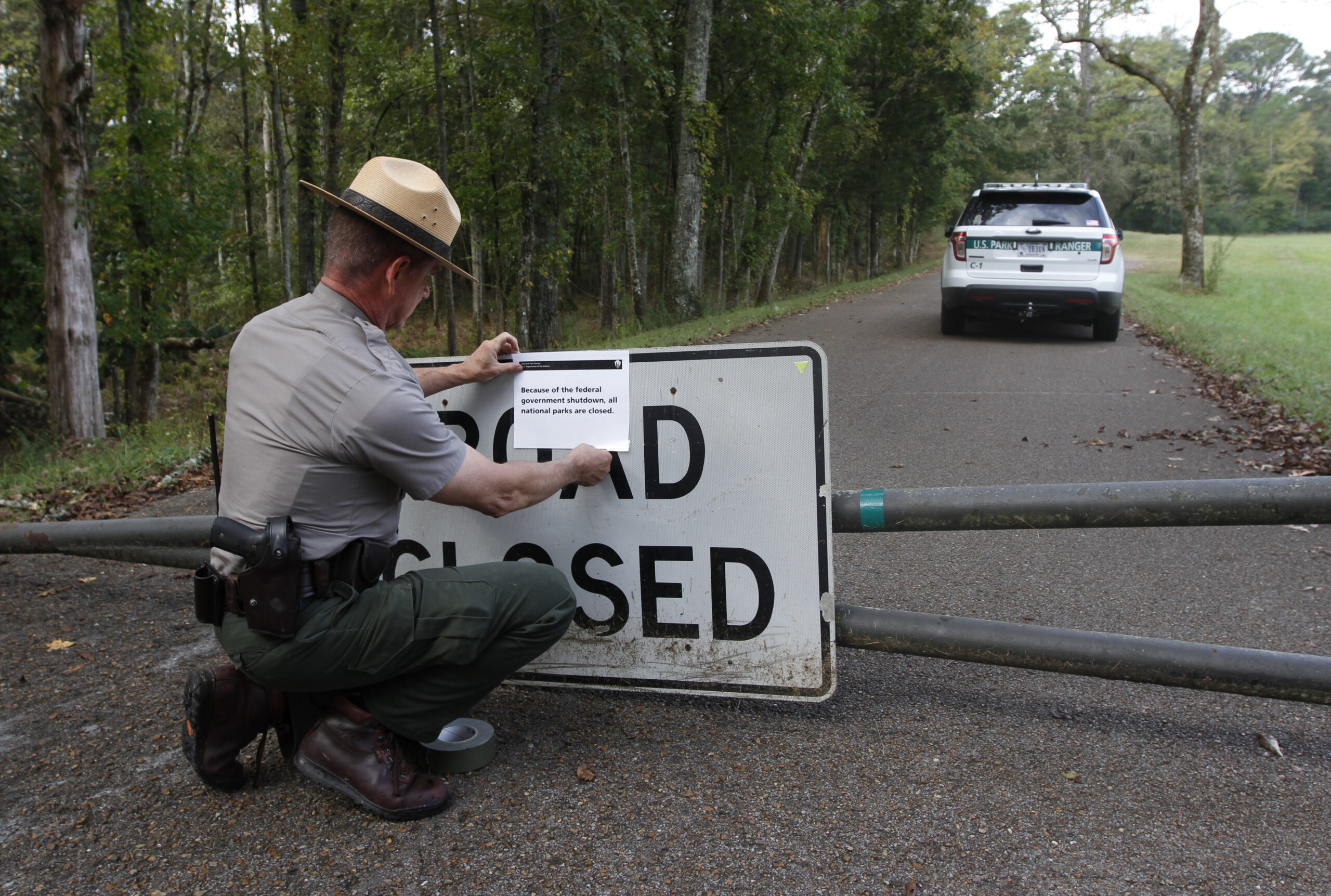 Obama favors monument closures to ‘pressure’ Republicans