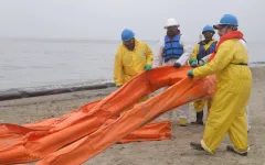 Coast Guard working to reopen shipping channel