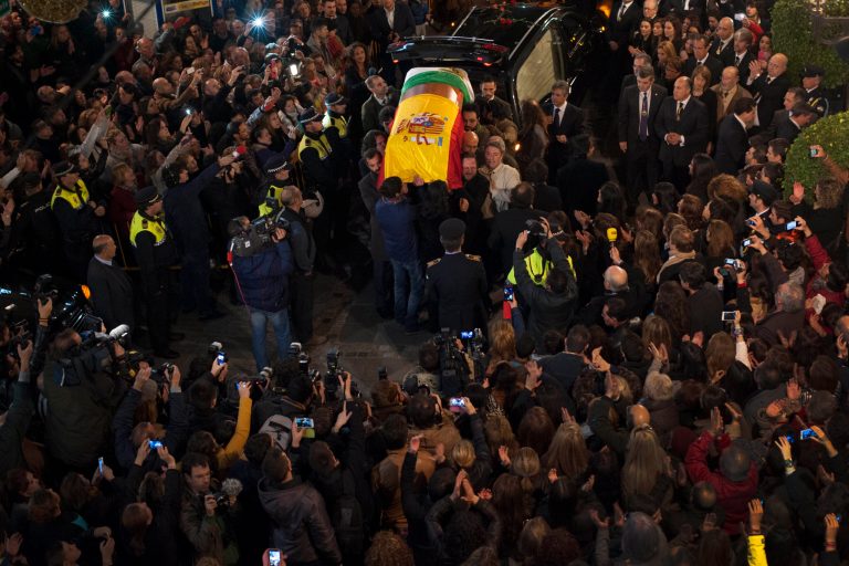 Paco de Lucia receives heartfelt funeral in Spain