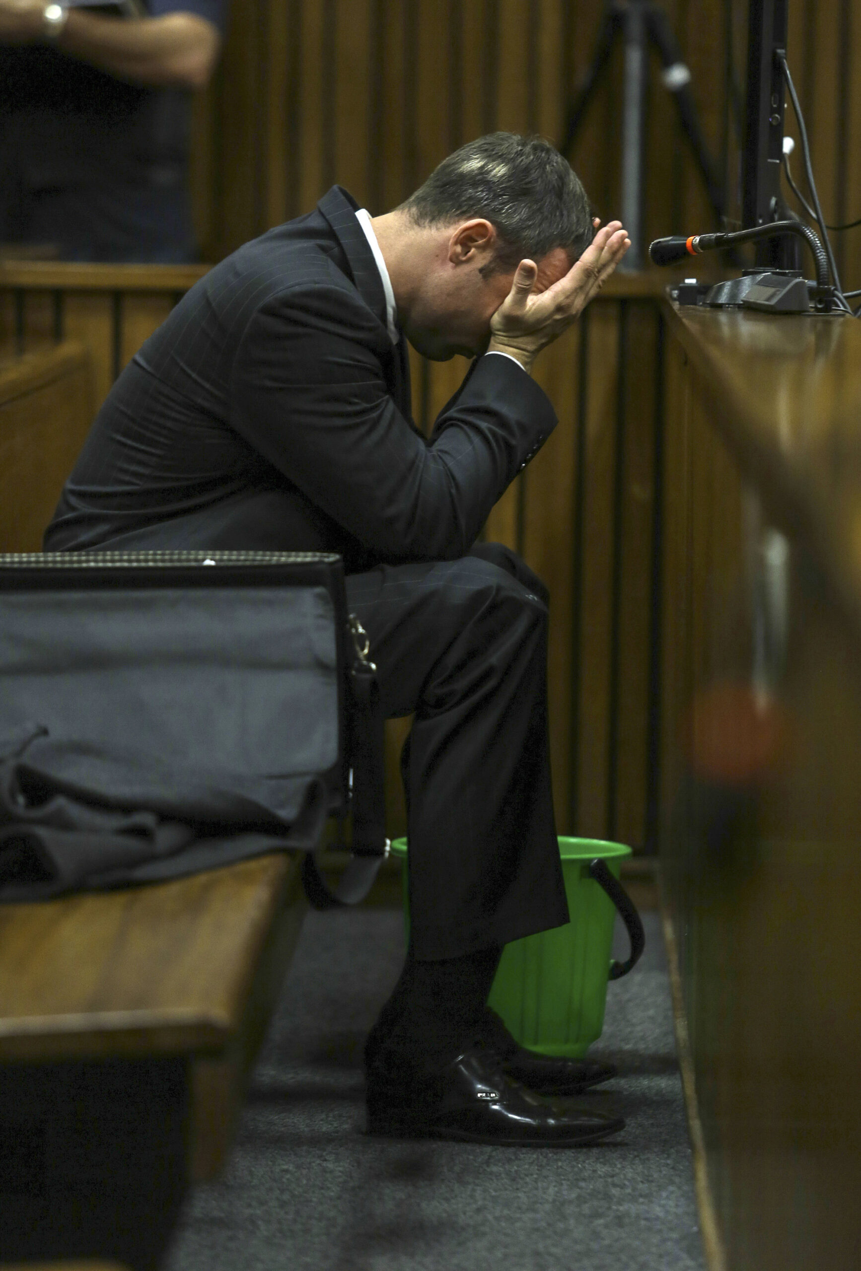 Friend: Pistorius fired guns in public
