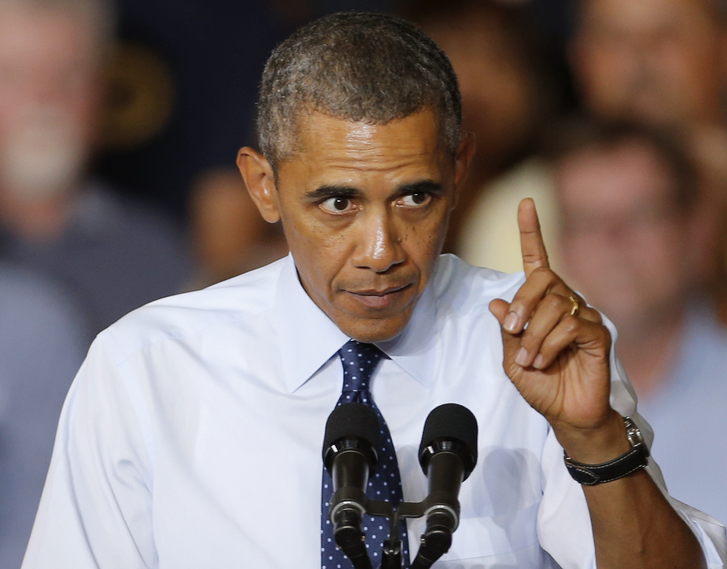 Poll: Most against defunding Obamacare