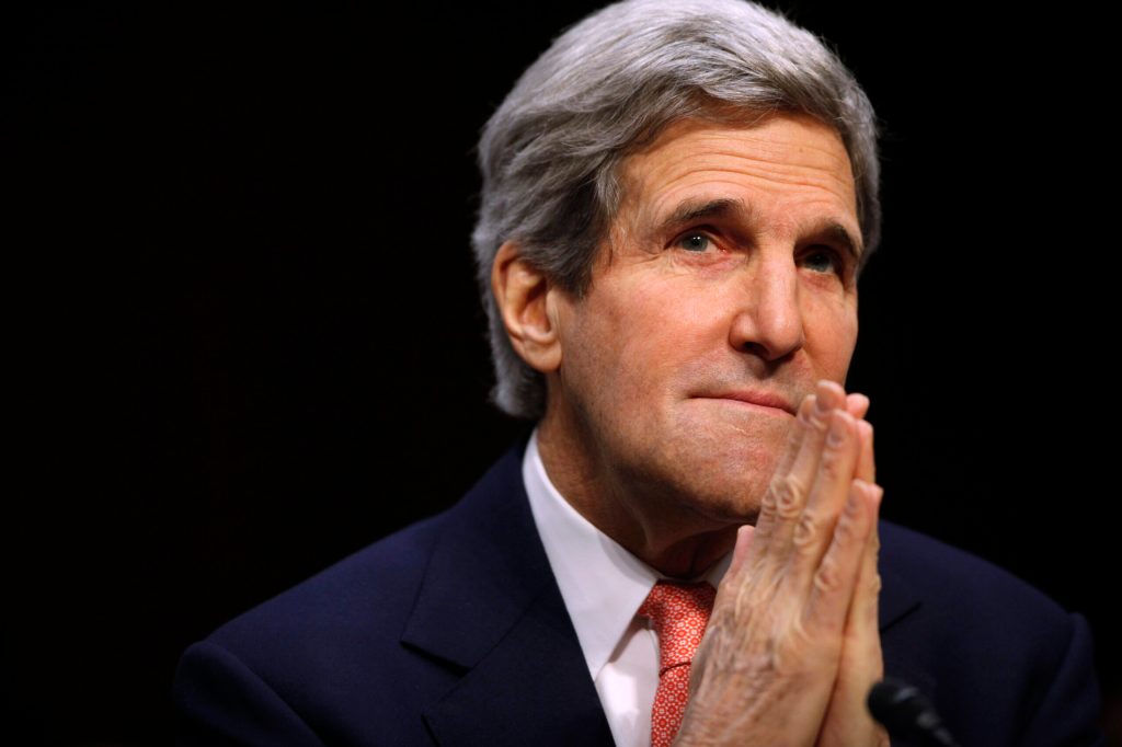 Kerry: US, EU will react if Crimea annexed