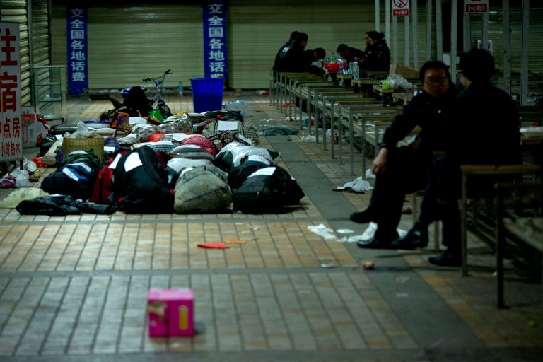 Separatists blamed for China knife attack; 33 dead