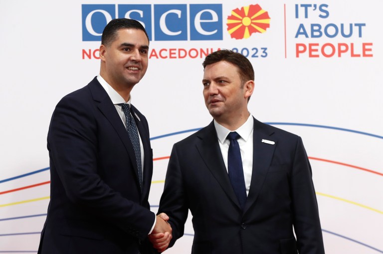 Russia threatens to torch diplomatic forum over Ukraine