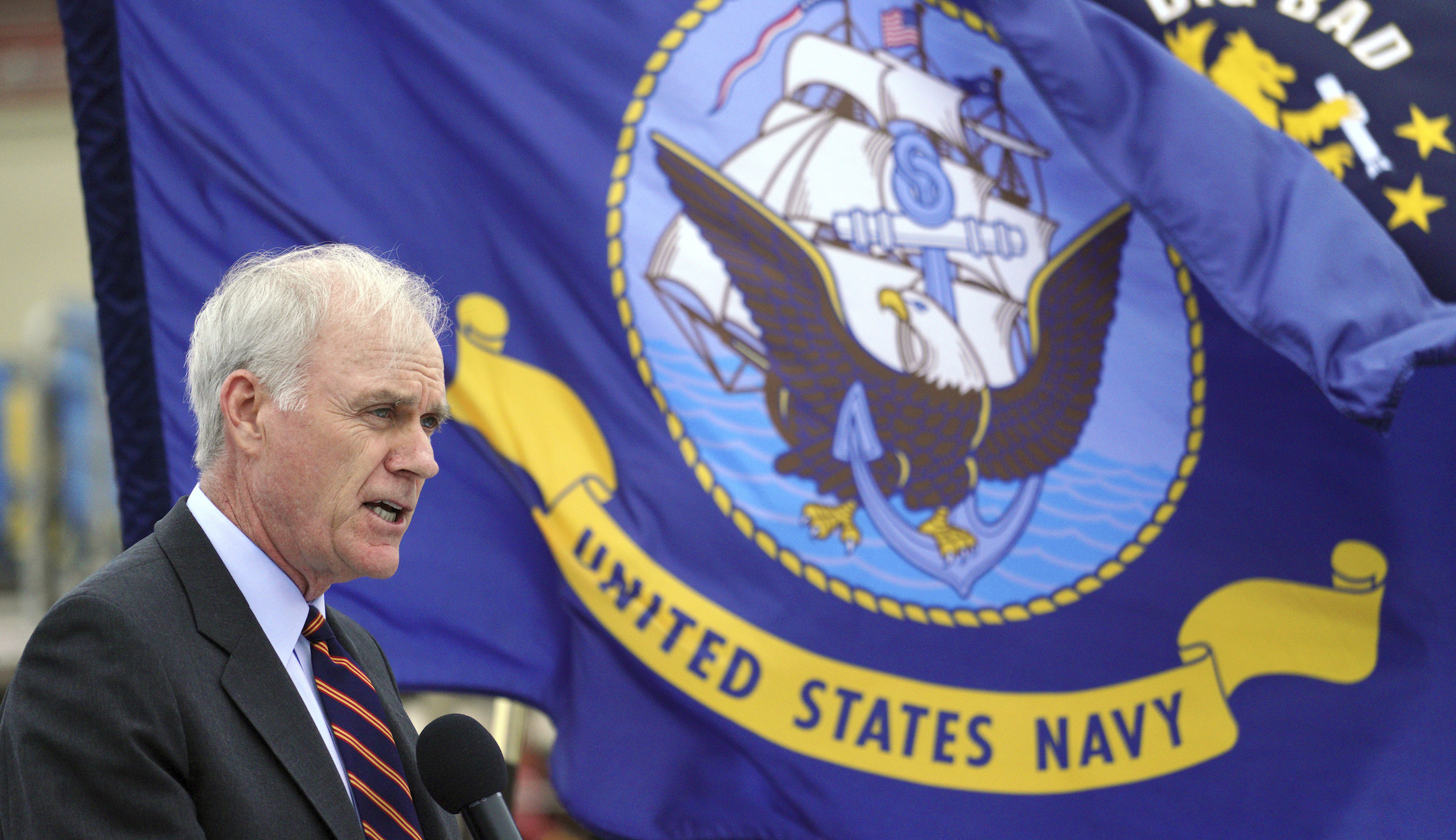 Navy secretary considers quitting over Trump support for SEAL Eddie Gallagher