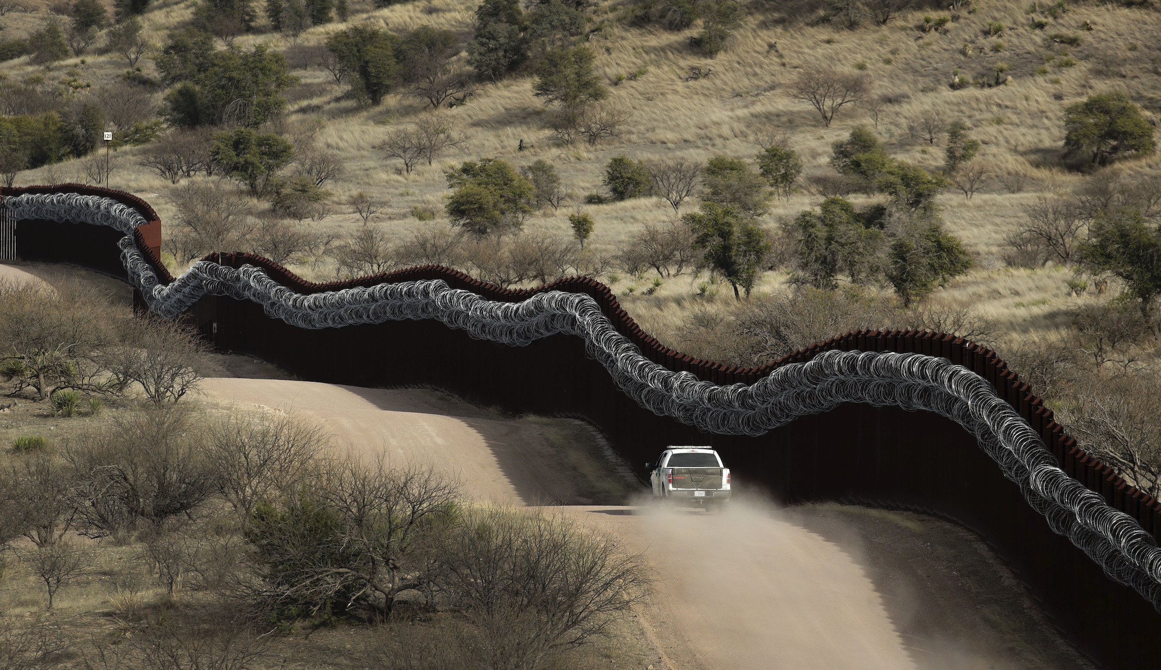 Border Patrol agent shoots Russian man near Mexico border