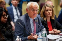 Democratic councilman blasts Hochul’s ‘endless handouts’ as New York enrolls thousands of migrants on welfare