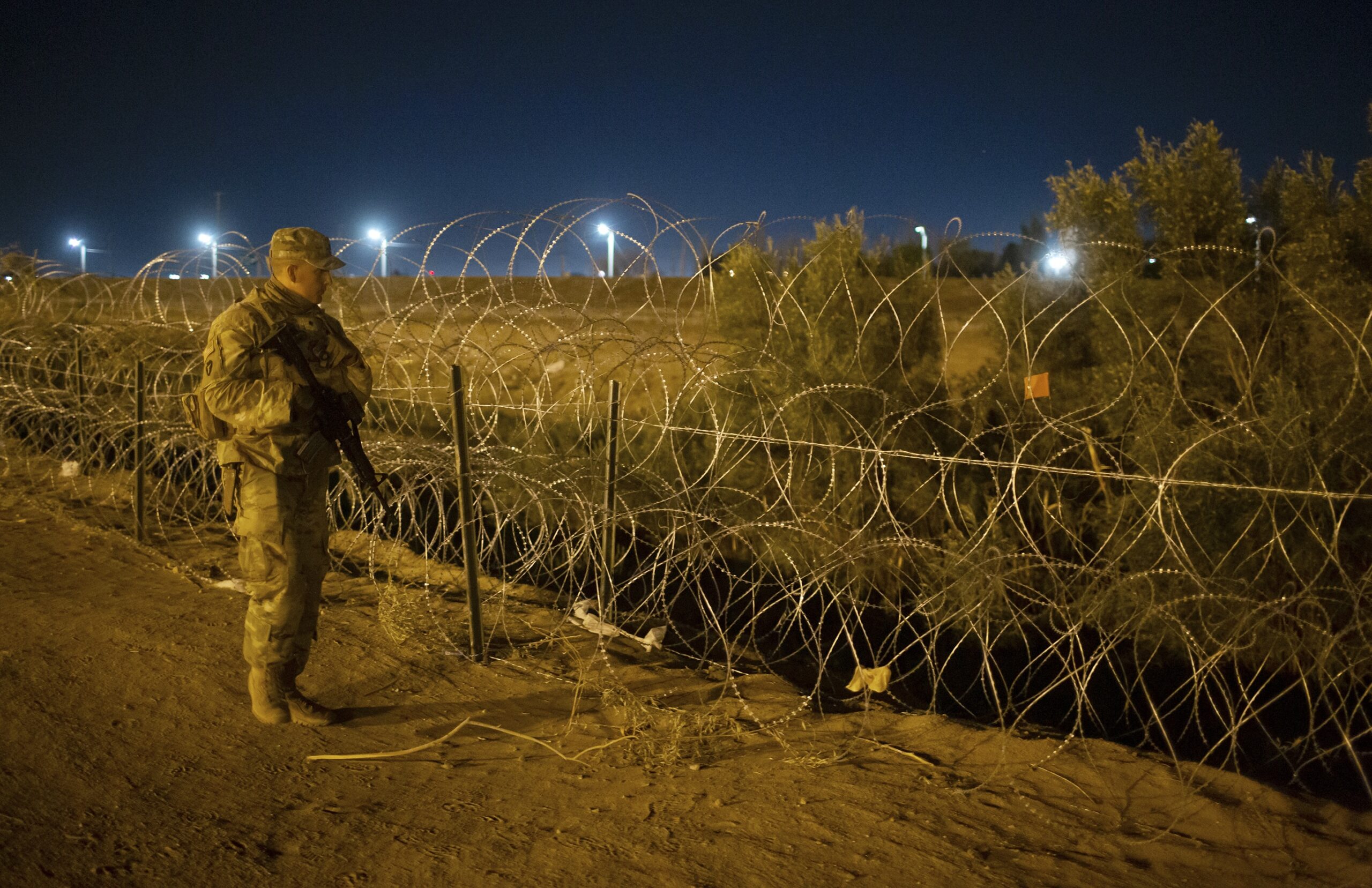Appellate court considers border fence battle between Texas and Border Patrol