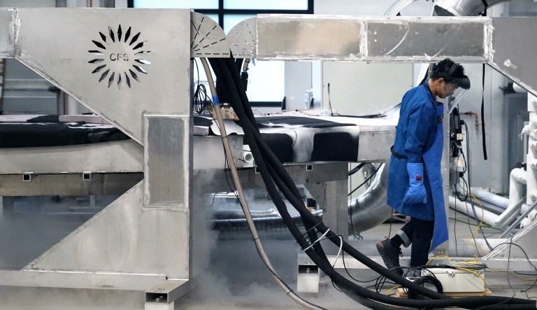 Can the government create a green hydrogen fuel industry?