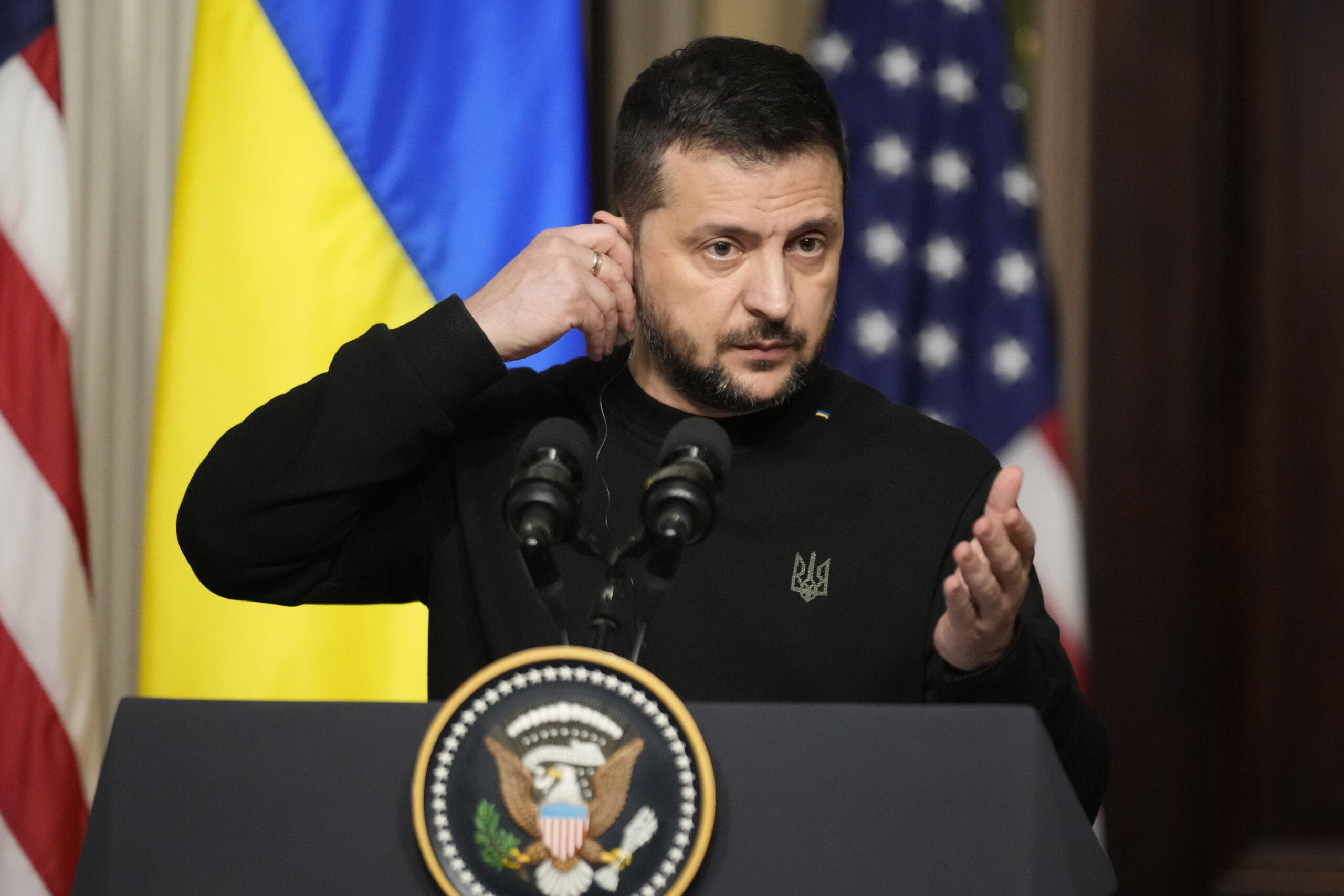 Biden greenlights Ukraine to use US weapons to hit targets in Russia
