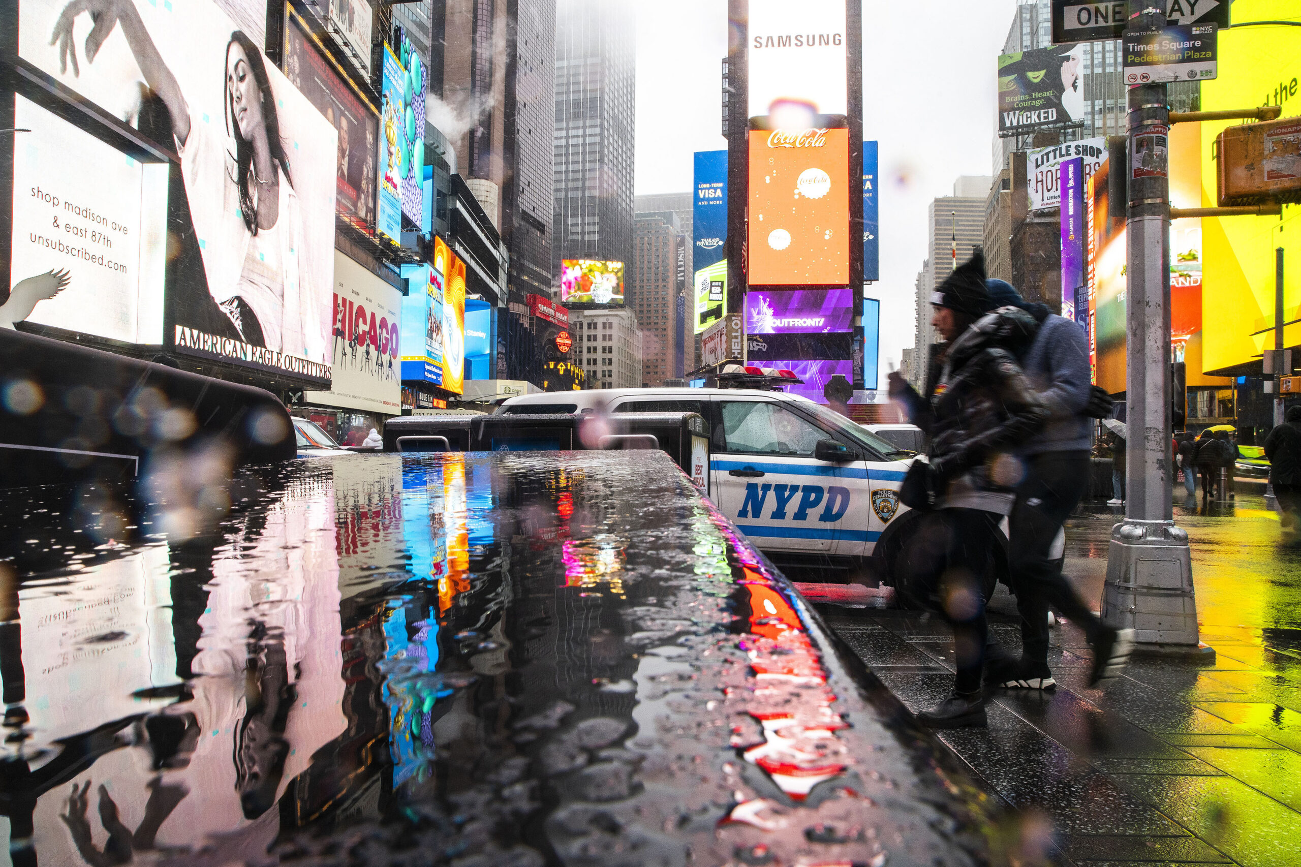 Manhattan district attorney to charge immigrants who attacked police in Times Square