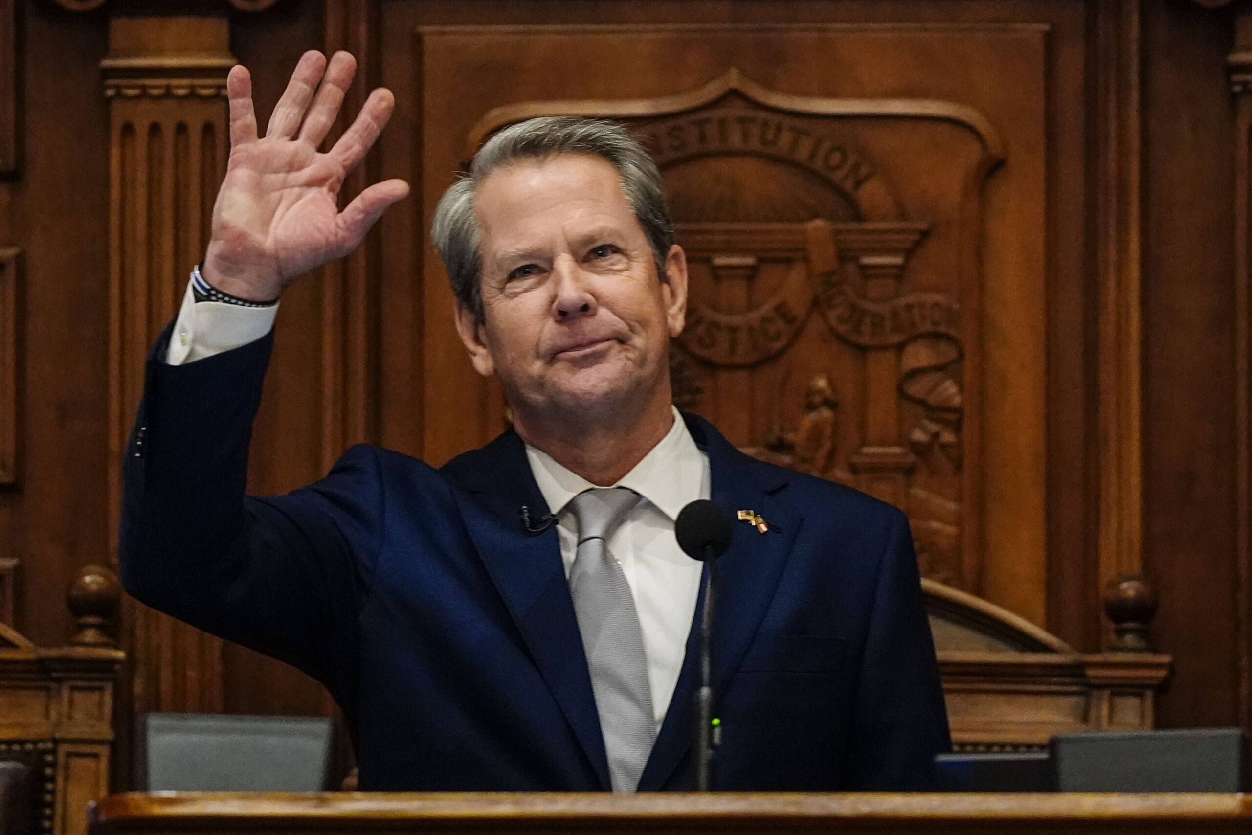 Kemp signs bill to update Georgia’s election law