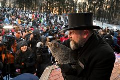 Groundhog Day: Punxsutawney Phil predicts early spring