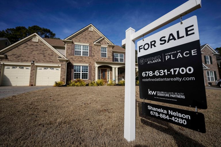 Developer says banning single-family zoning in Illinois would end ‘American Dream’