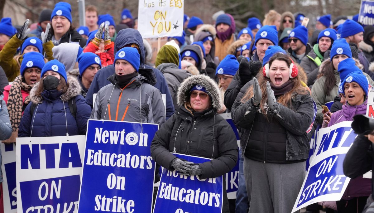 Massachusetts students return to school after lengthy teacher strike