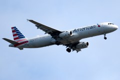 American Airlines raises checked bag fee by over 30%
