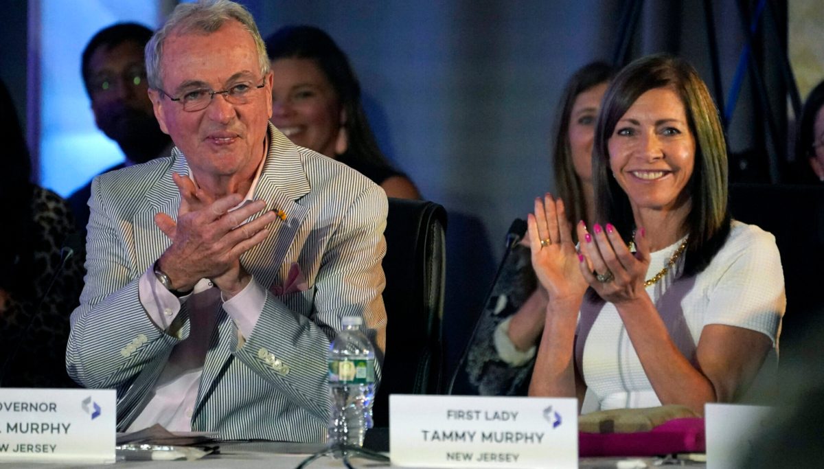 Senate candidate Tammy Murphy fighting with governor husband about