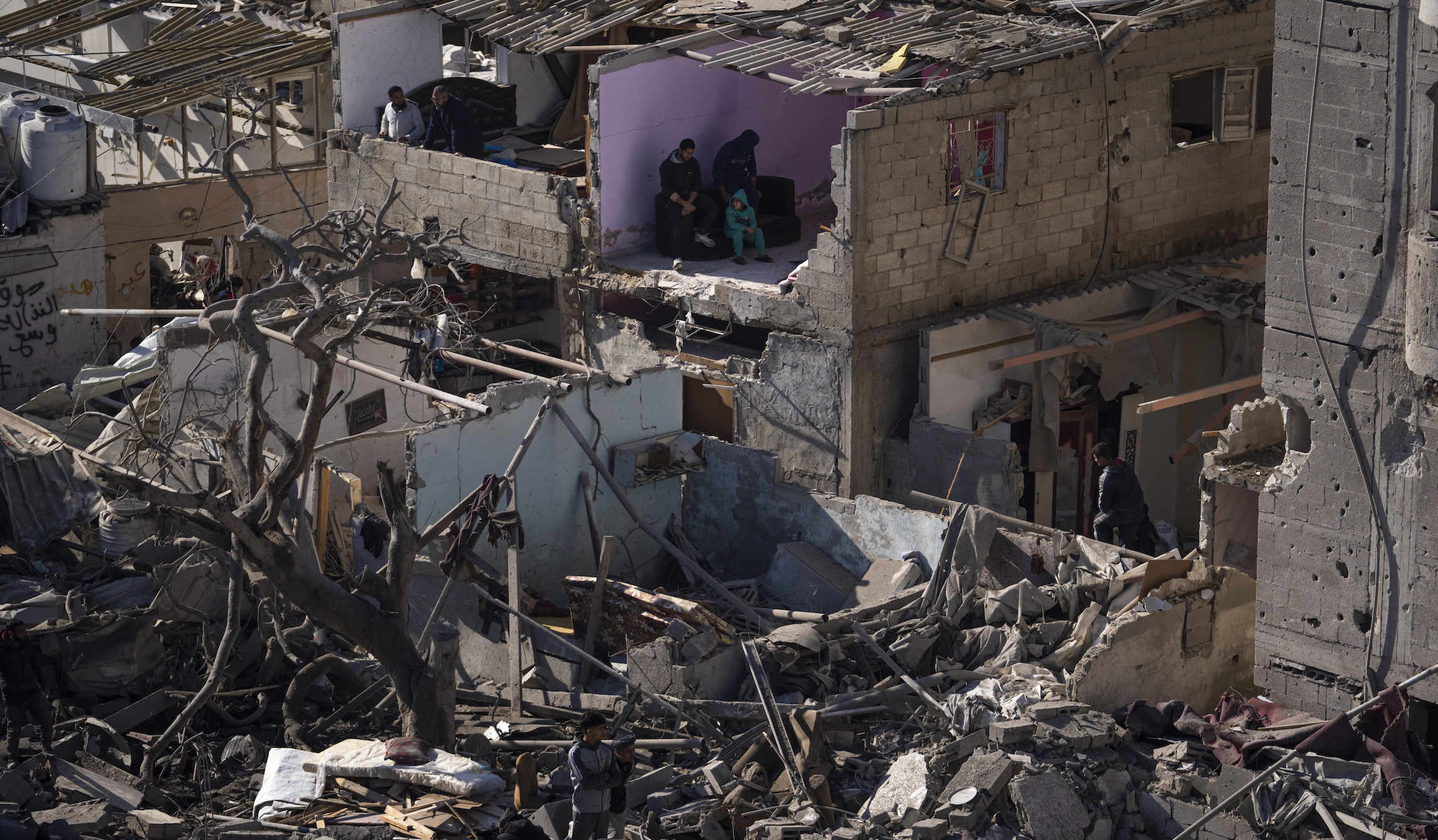 Netanyahu approves Rafah military plans
