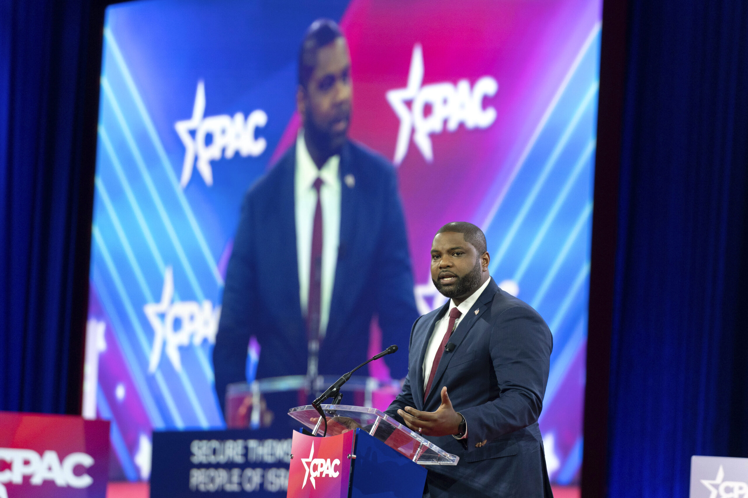 Byron Donalds is all-in for vice president as CPAC attendees urge him forward