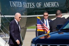 Biden rallies California cavalry in face of age concerns
