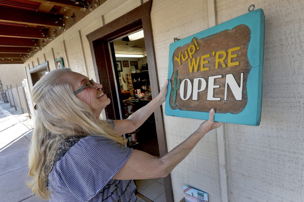 Michigan to send monthly payments of $528 to low-income small-business owners in one day