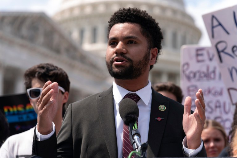 House Democrats push for congressional trip to El Salvador to visit Trump deportees