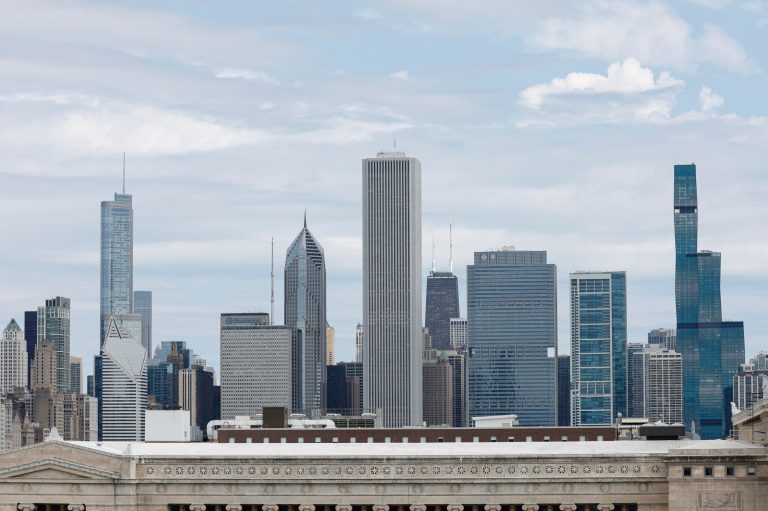 Chicago tax increase appears to fail after Black business owners call it a ‘migrant tax’