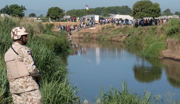 Dominican Republic building 250-mile border barrier to wall off Haiti amid takeover by gangs