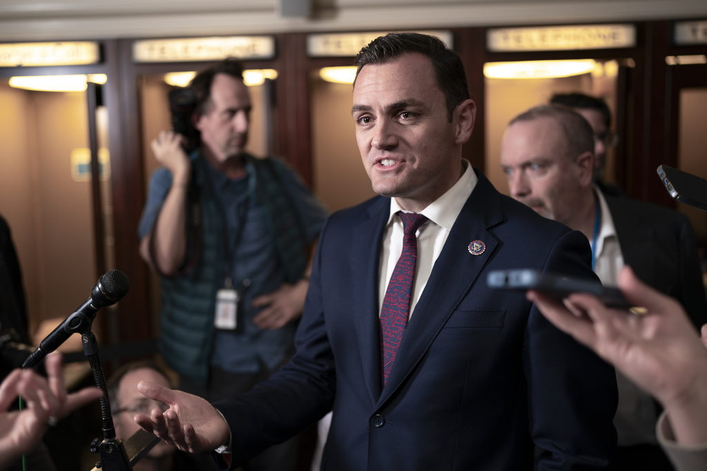 TikTok uses pop-up messages to rally users against House bill, prompting rebuke from Gallagher