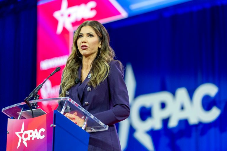 Kristi Noem brings populist star power to Ohio primary