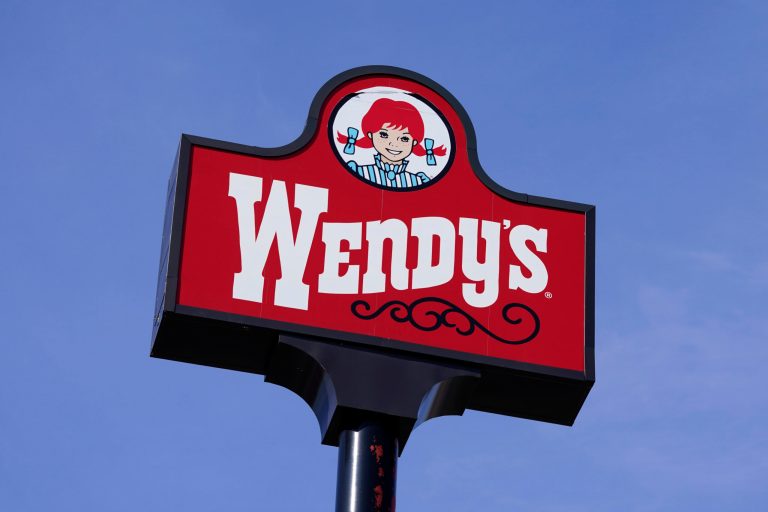 Elizabeth Warren leads leftist freakout over Wendy’s