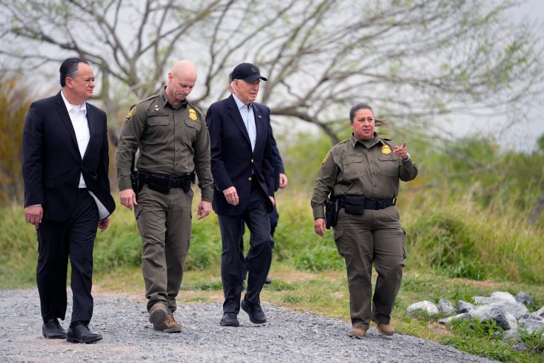 The Debrief with Conn Carroll: Trump and Biden visit the border