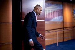 Republicans’ House hijinks haven’t made the math for Democrats winning back control any better