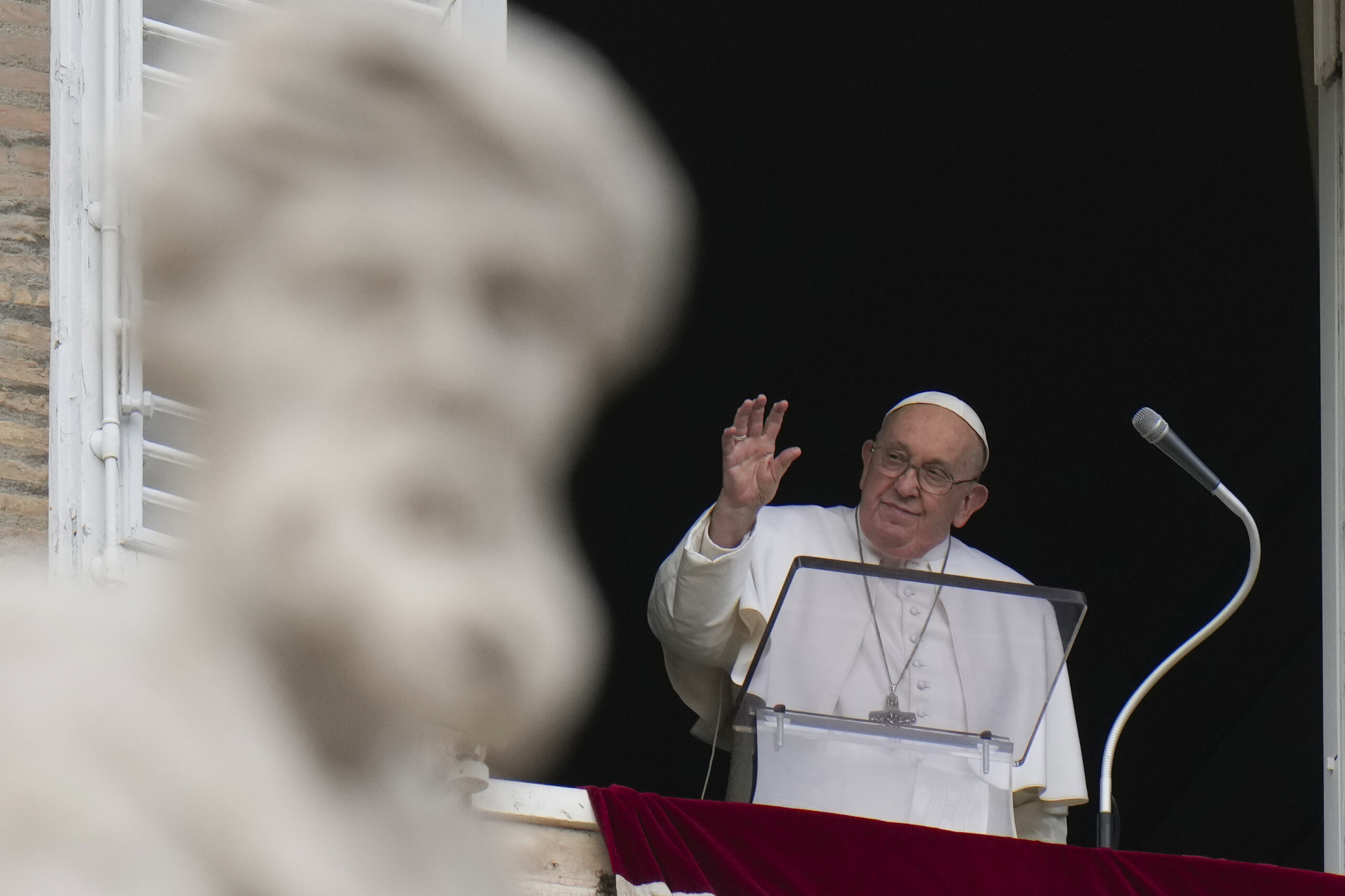 Pope Francis continues to call on all countries to end war: ‘Look for peace’